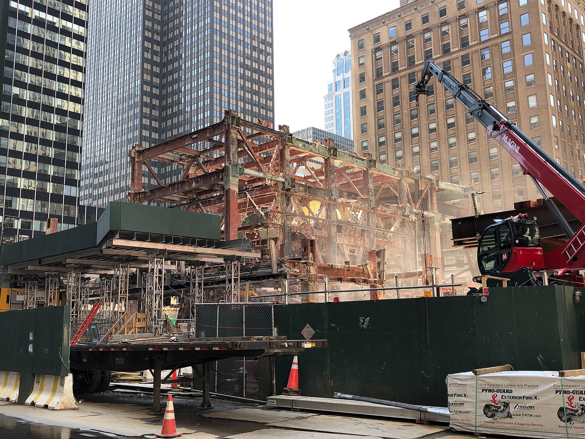 270 Park Ave NYC Apr 2021 demolition.jpg