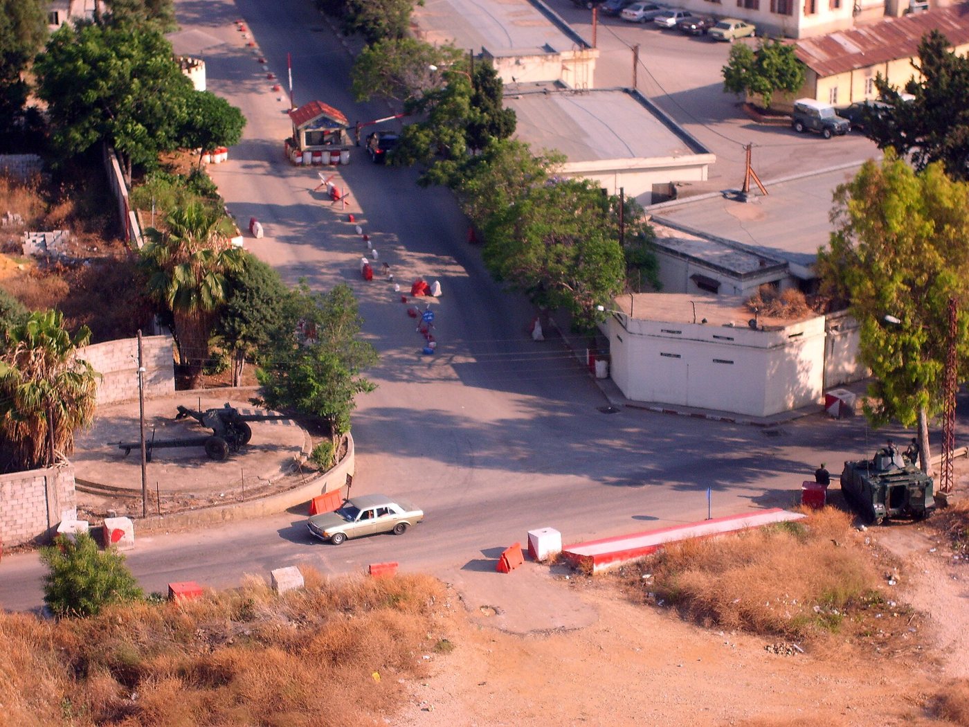Lebanese Army checkpoint.jpg